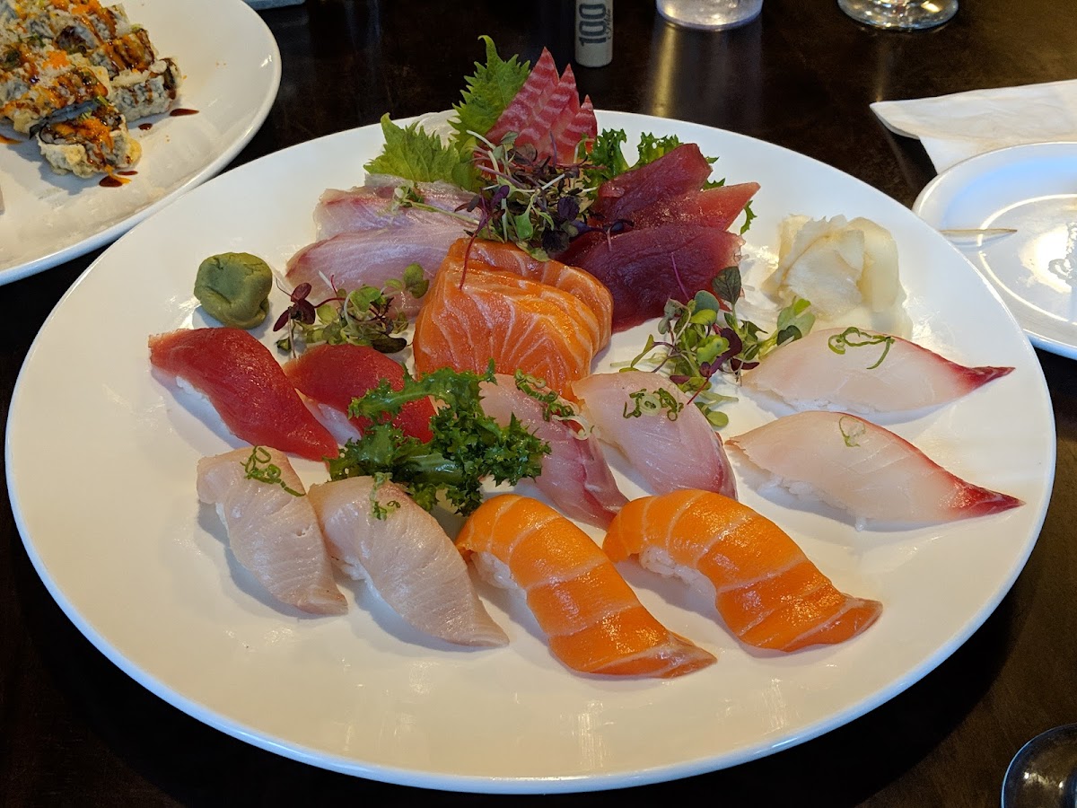 Lido Sushi Asian Bistro Photos 2